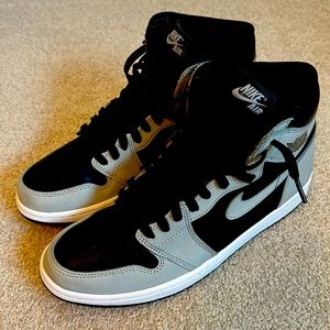 Nike Air Jordan 1 Retro High OG 'Shadow 2.0' Size 10.5